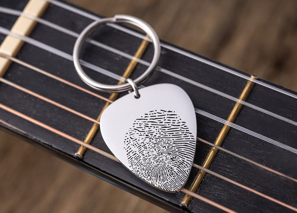 Gitaros Medžiojas Memorialinis Raktų Pakabukas su Tikru Piršto Atspaudu, Tėvo Netekties Atminimo Dovana, Individualus Raktų Pakabukas su Nykščio Atspaudu, Užuojautos Dovana, S-025