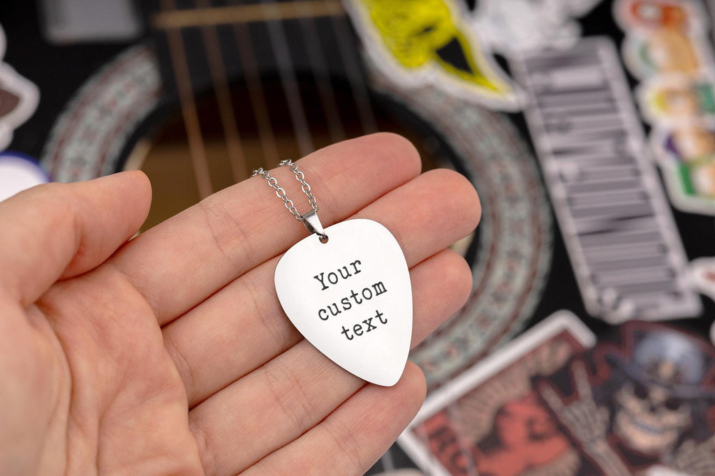 Personalizuotas gitaros mediatoriaus vėrinys, dovana vaikinui, merginai, gitaristui, muzikantui ar muzikos mylėtojui, graviruotas sidabrinis papuošalas, S-018