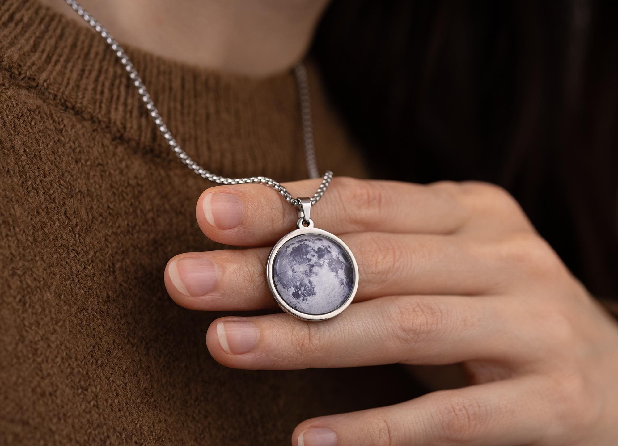 Mėnulio fazė jūsų ypatingą dieną ir užrašas ant galinės pakabuko pusės, personalizuota gimtadienio arba sukakties dovana jam ar jai, S-075