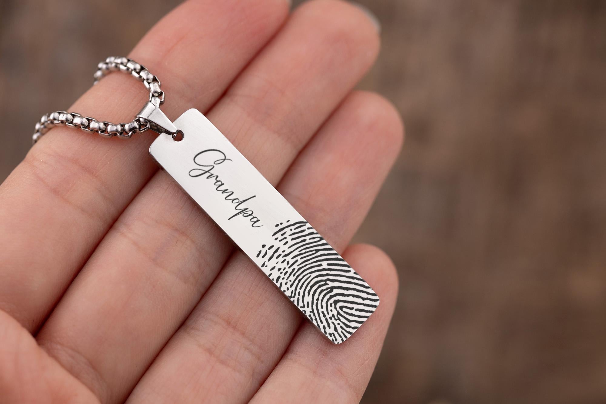 Tėvo netekties atminimo piršto antspaudo karoliai vyrams, personalizuota atminimo dovana jam, motinos, tėvo netektis, nykščio antspaudo atminimo dovanėlė, S-043