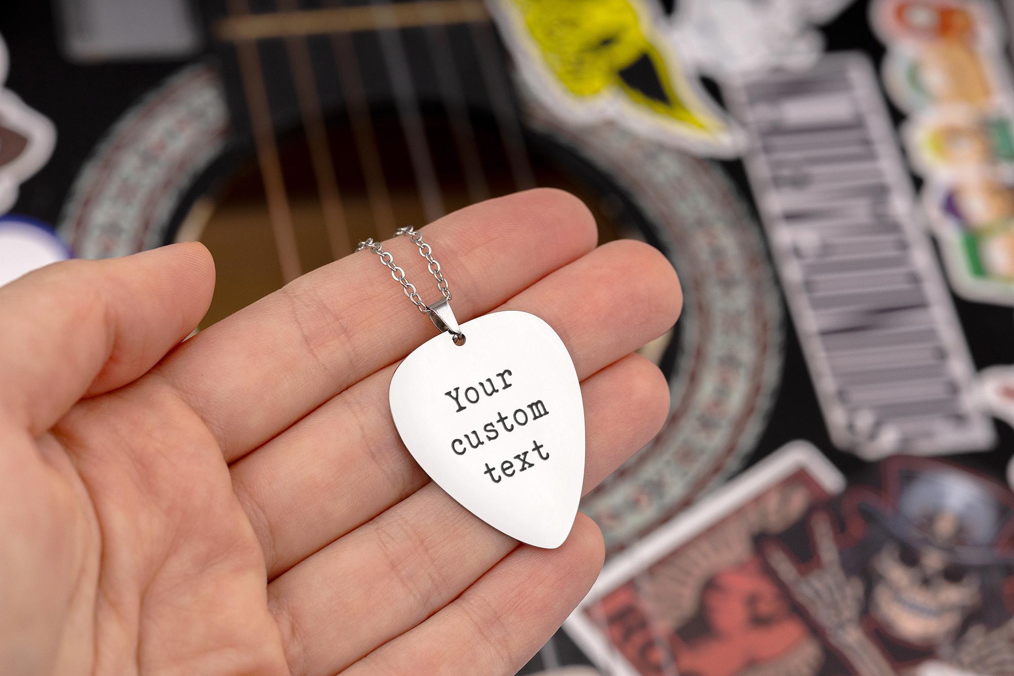 Personalizuotas gitaros mediatoriaus vėrinys su pasirinktiniu tekstu, muzikos mylėtojo dovana vaikinui ar merginai, graviruoti muzikanto papuošalai, S-018